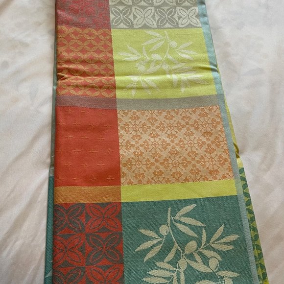 Jacquard Woven Pastel Multi Color Rectangular Cotton French Tablecloth - Picture 8 of 10